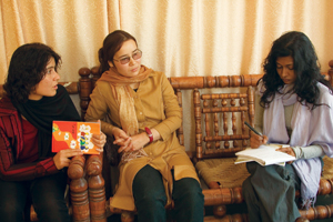 As part of her research for a documentary on Afghani women, Thinakaran interviewed female media professionals in October 2006, about pursuing careers under threat.