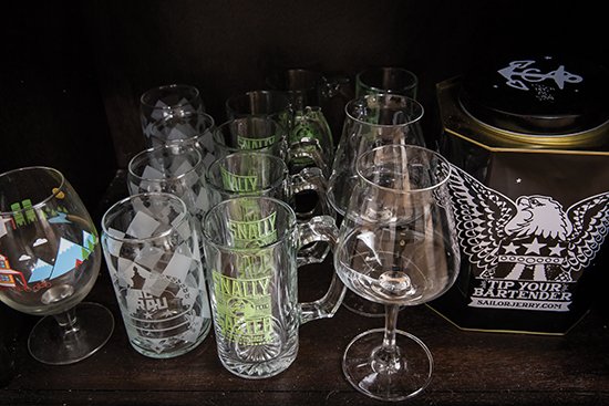 Show & Tell: RHODESIDE GRILL’S PAUL TAYLOR AND HIS VINTAGE GLASSWARE COLLECTION 