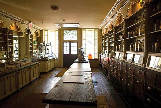 The Stabler-Leadbeater Apothecary Museum