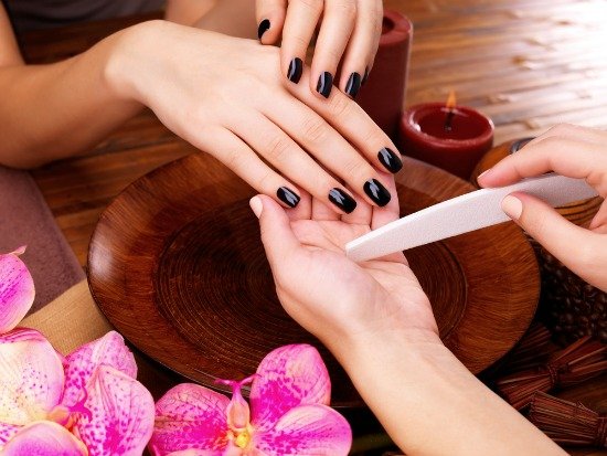How to care for your nails after gel manicures