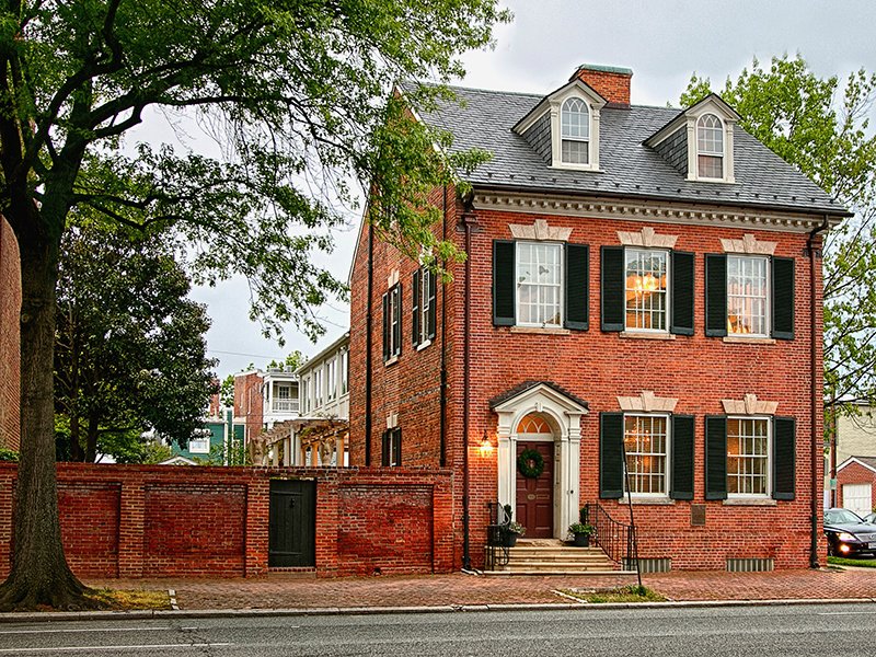 Lee house