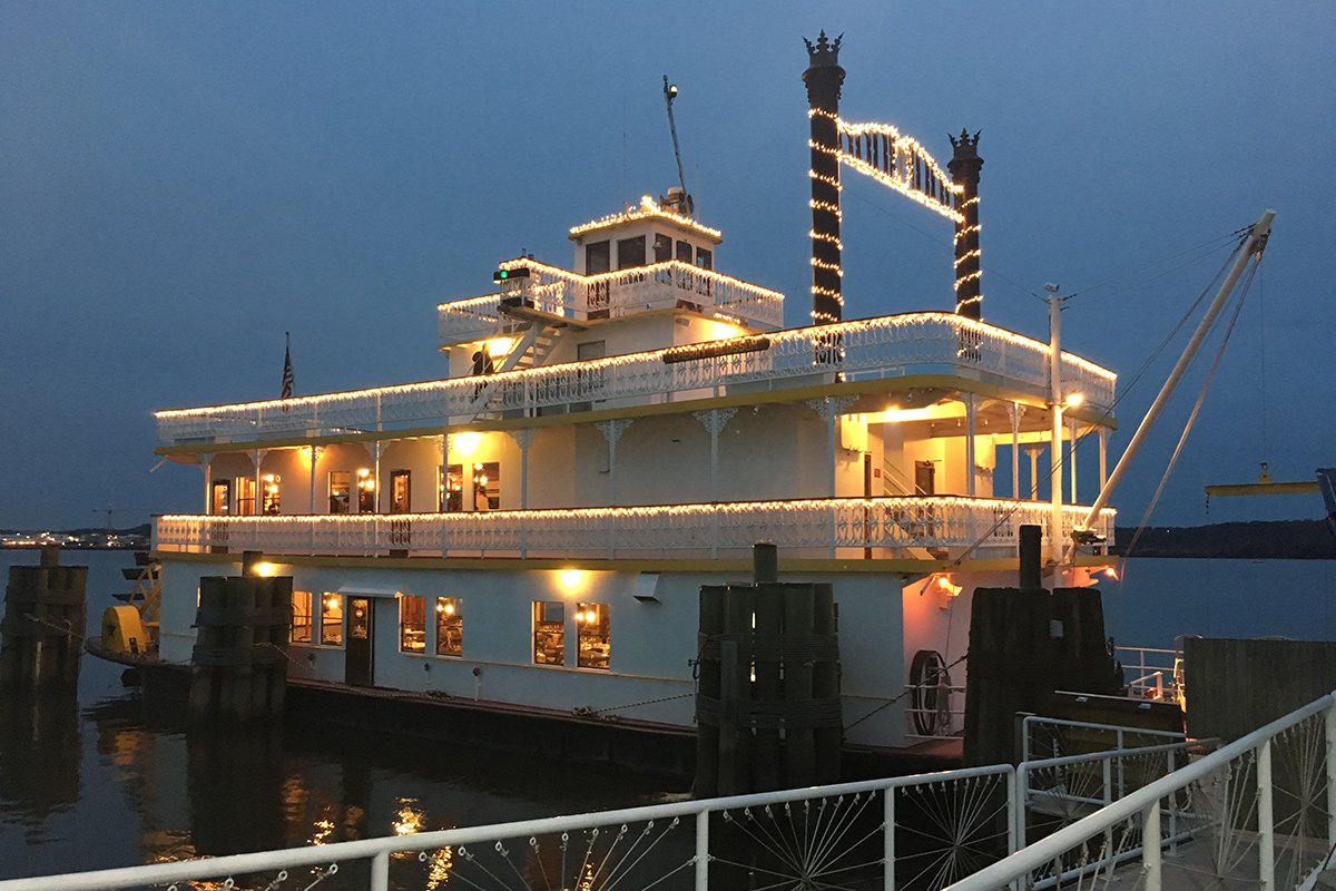 Cherry-Blossom-Potomac-Riverboat