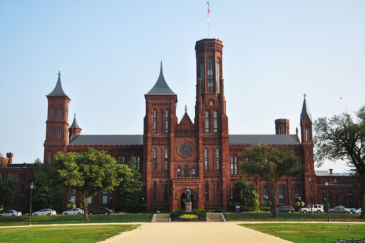 smithsonian castle