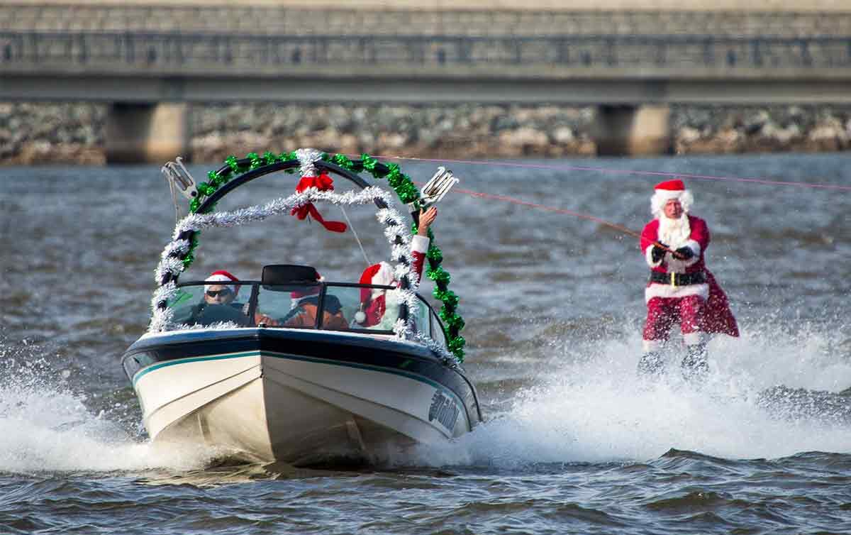 santa on waterskis on the potomac river in alexandria virginia