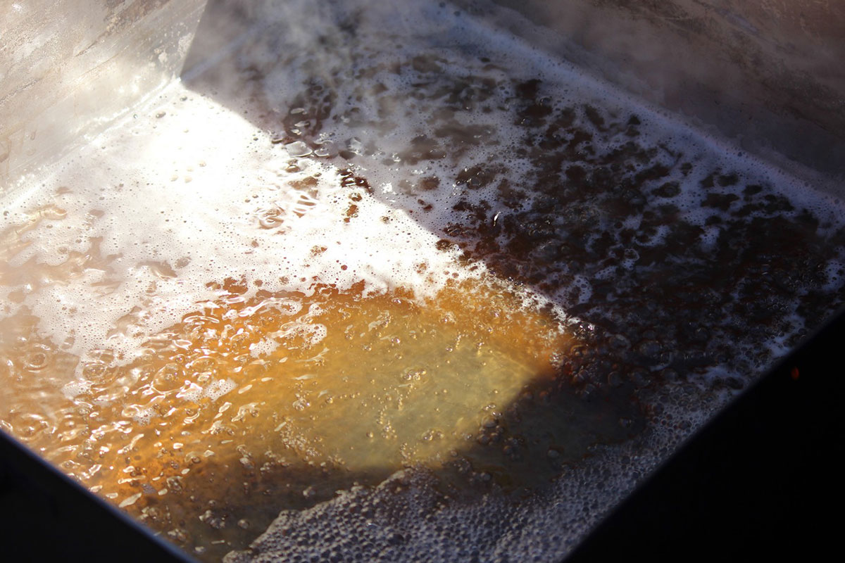 maple syrup boiling