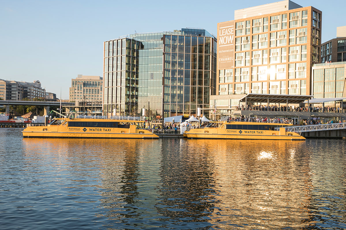 potomac water taxis docked in city