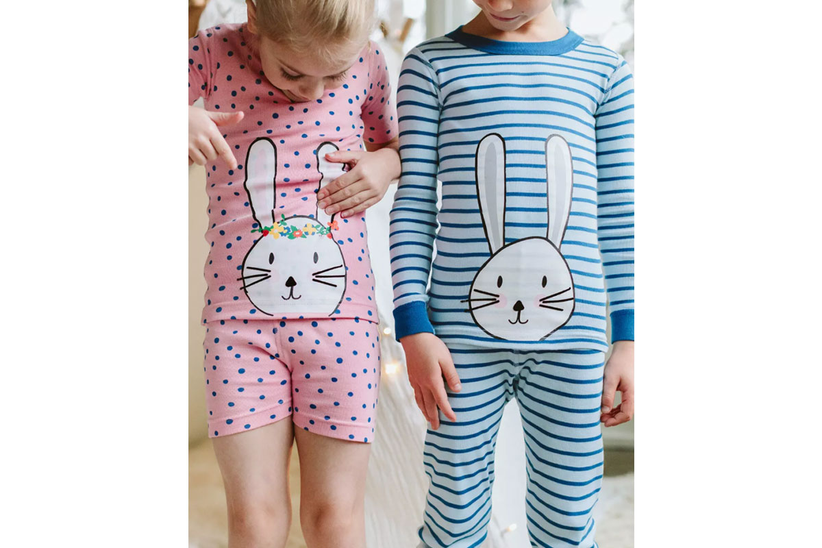 boy and girl in blue and pink easter pajamas
