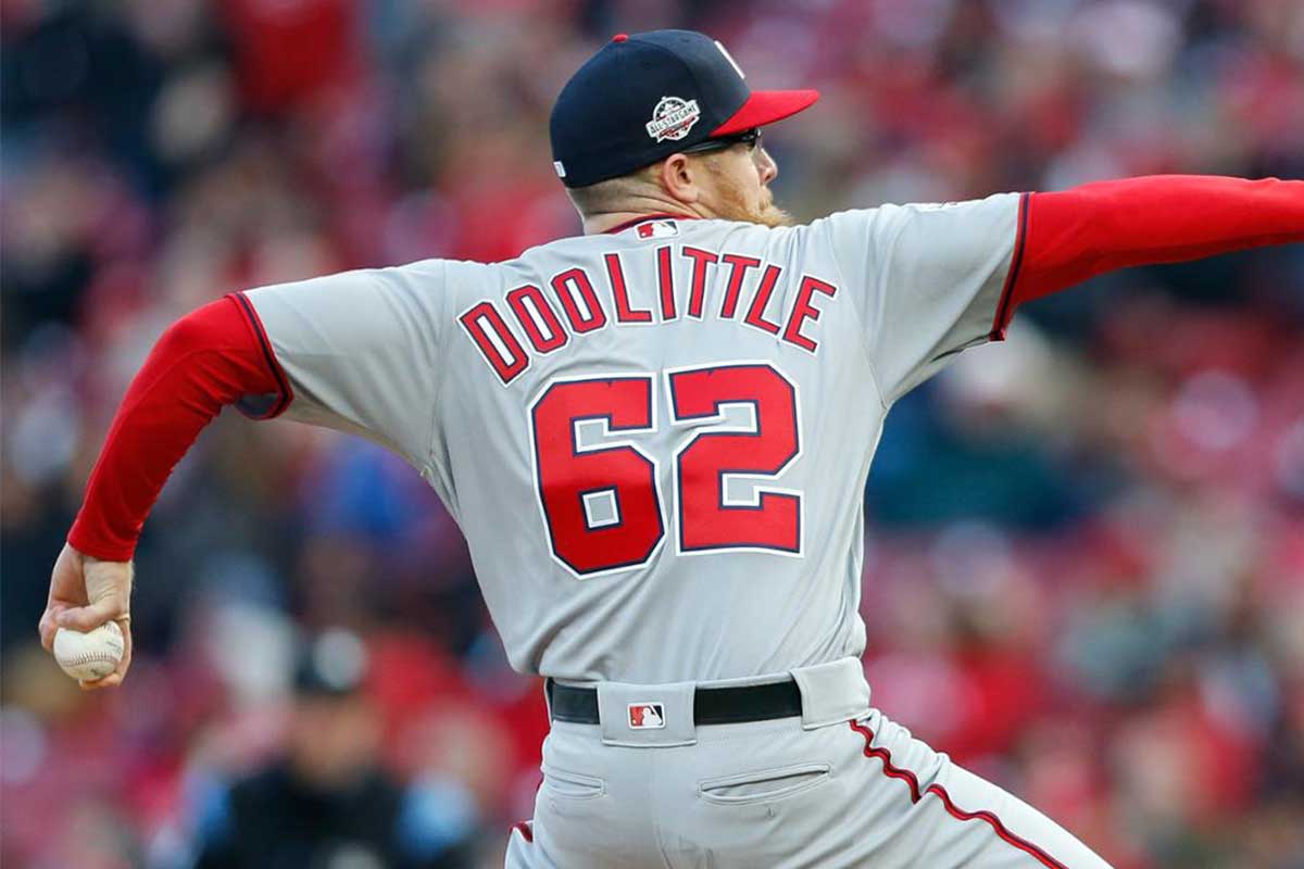 sean dolittle pitching for the washington nationals