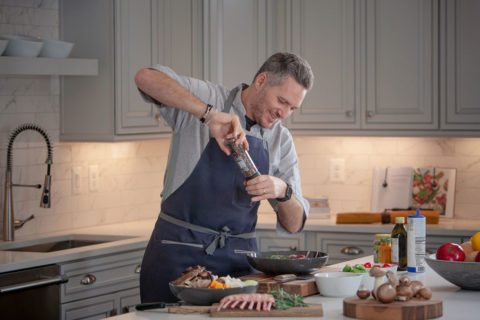 chef spike mendehlson cooking at the counter