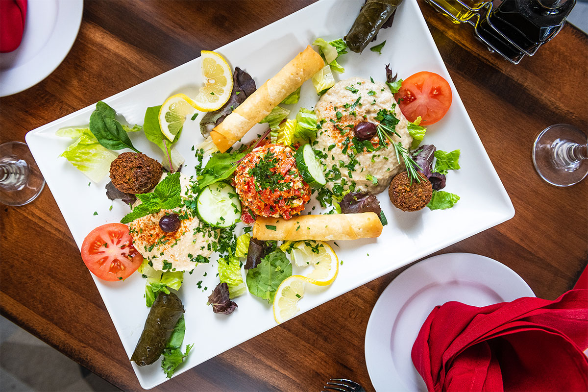 falafel on platter