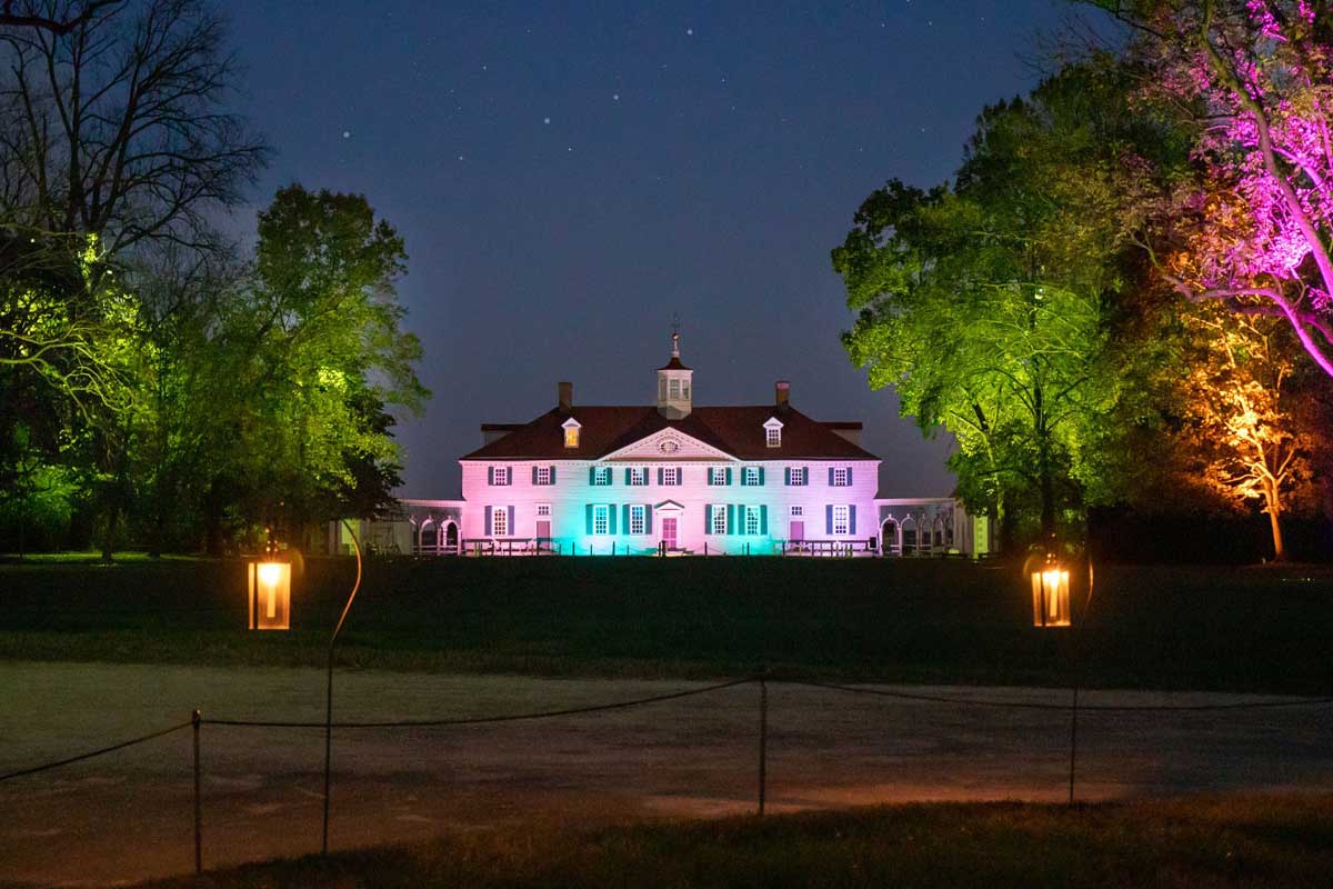 George Washington's Mount Vernon with lights