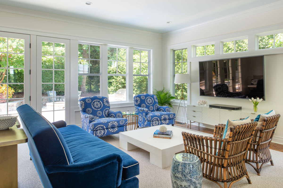 Keira St. Claire living room