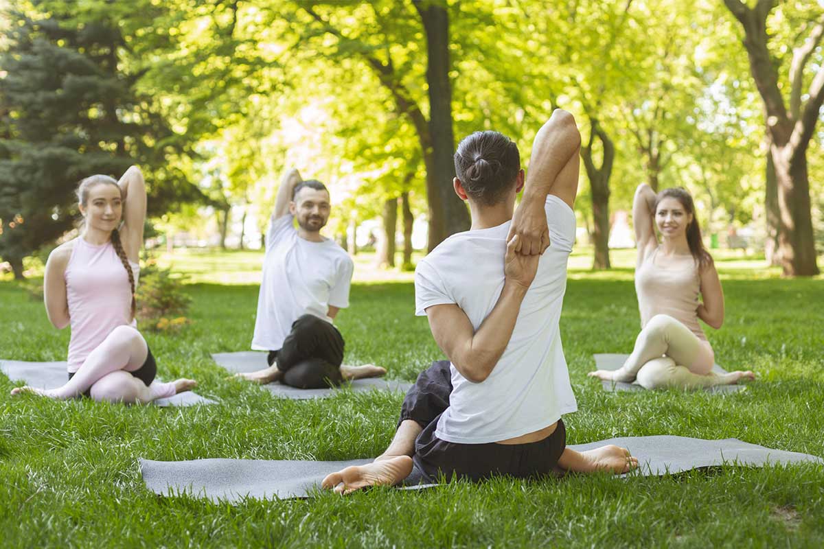outdoor yoga class