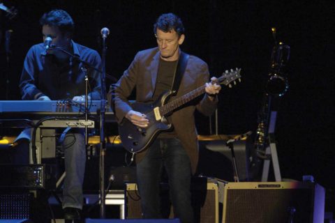 steuart smith playing guitar