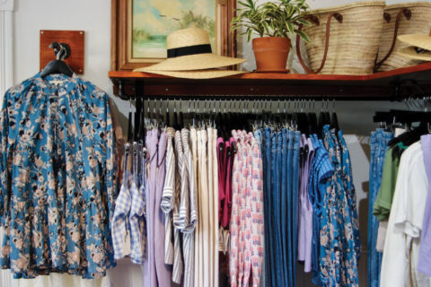 muz and rose clothes