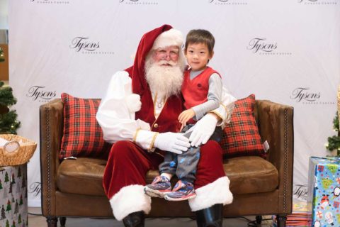 santa claus with kid