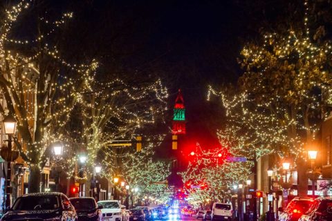 king street alexandria with lights