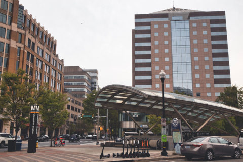 clarendon metro station