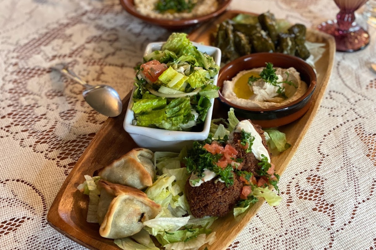 Mona's Lebanese Cafe