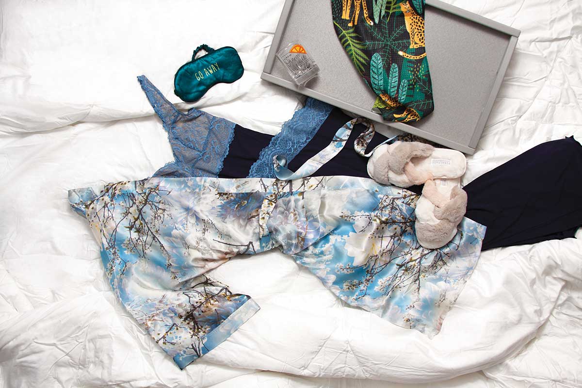breakfast in bed items