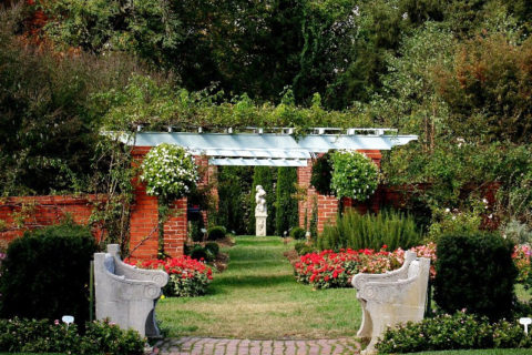 river farm gardens