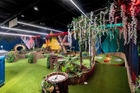 swingers golf course