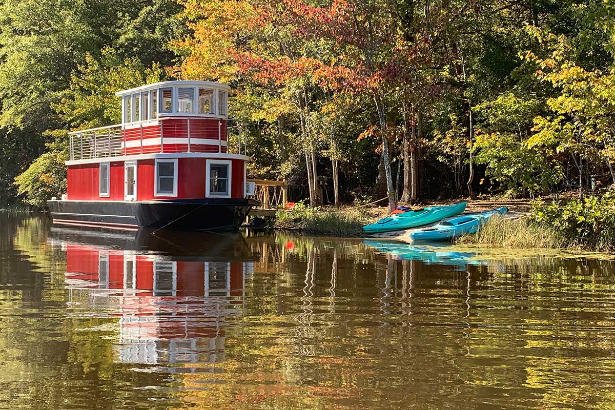 Why You Should Spend Your Next Vacation on This Luxury Tugboat Rental