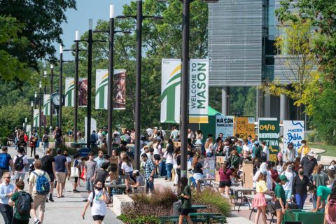 students on george mason campus