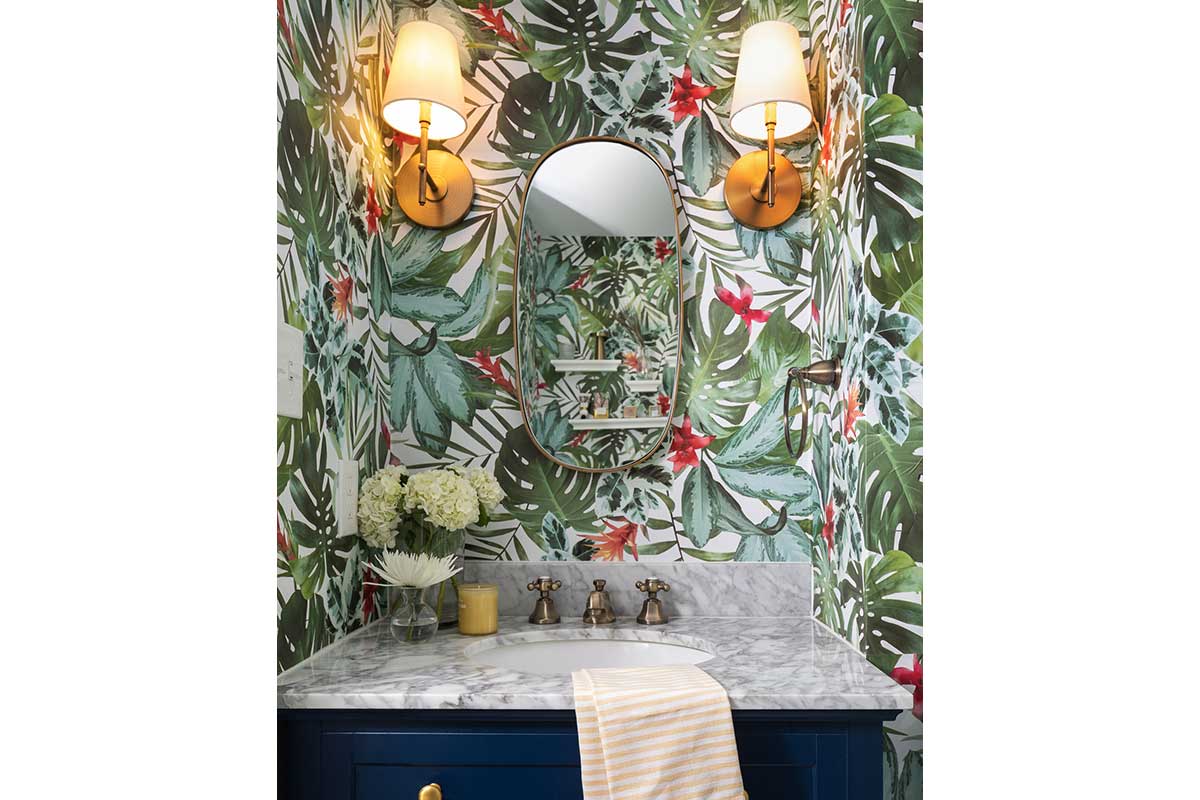 tropical patterened wallpaper in bathroom