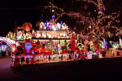 Farmer Christmas House