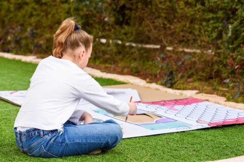 child painting