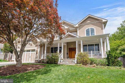 outside view of 3507 John Marshall Dr.
