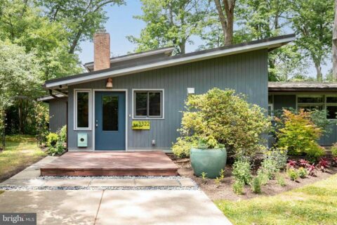 blue home exterior 3322 Elm Terr. falls church