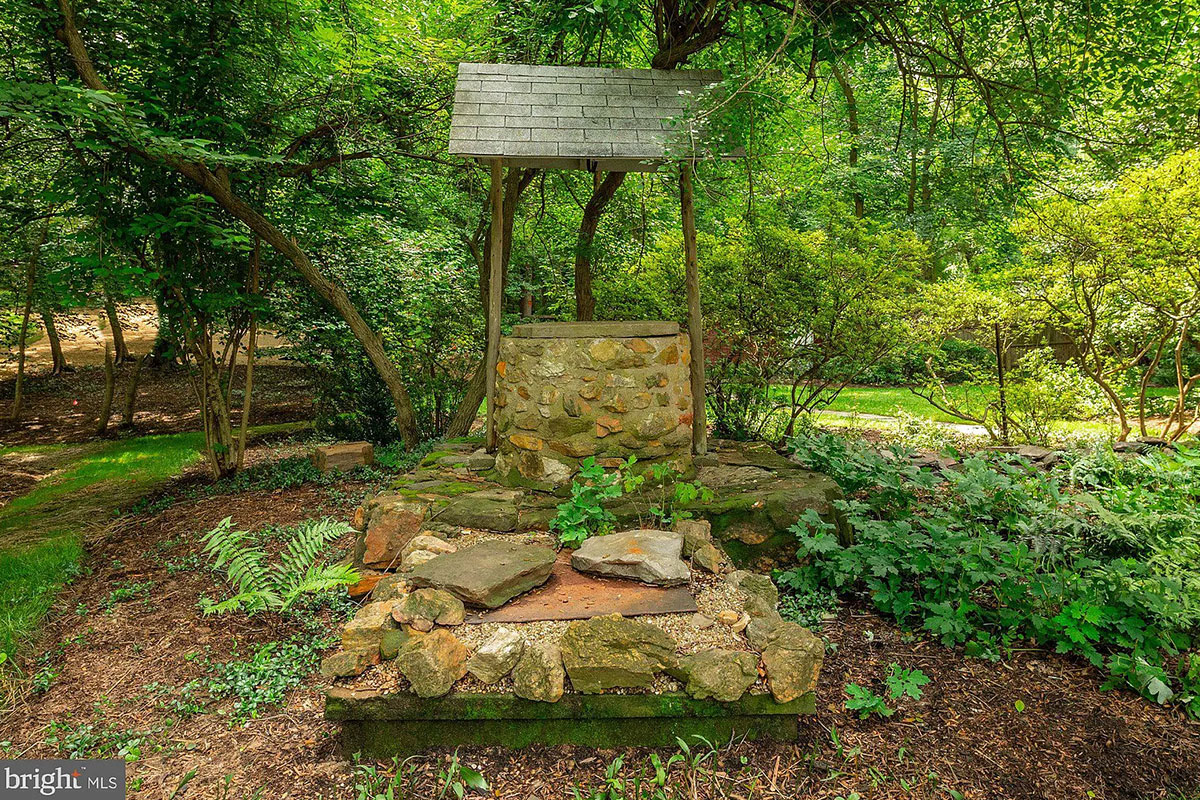 Stone well at Drovers Rest