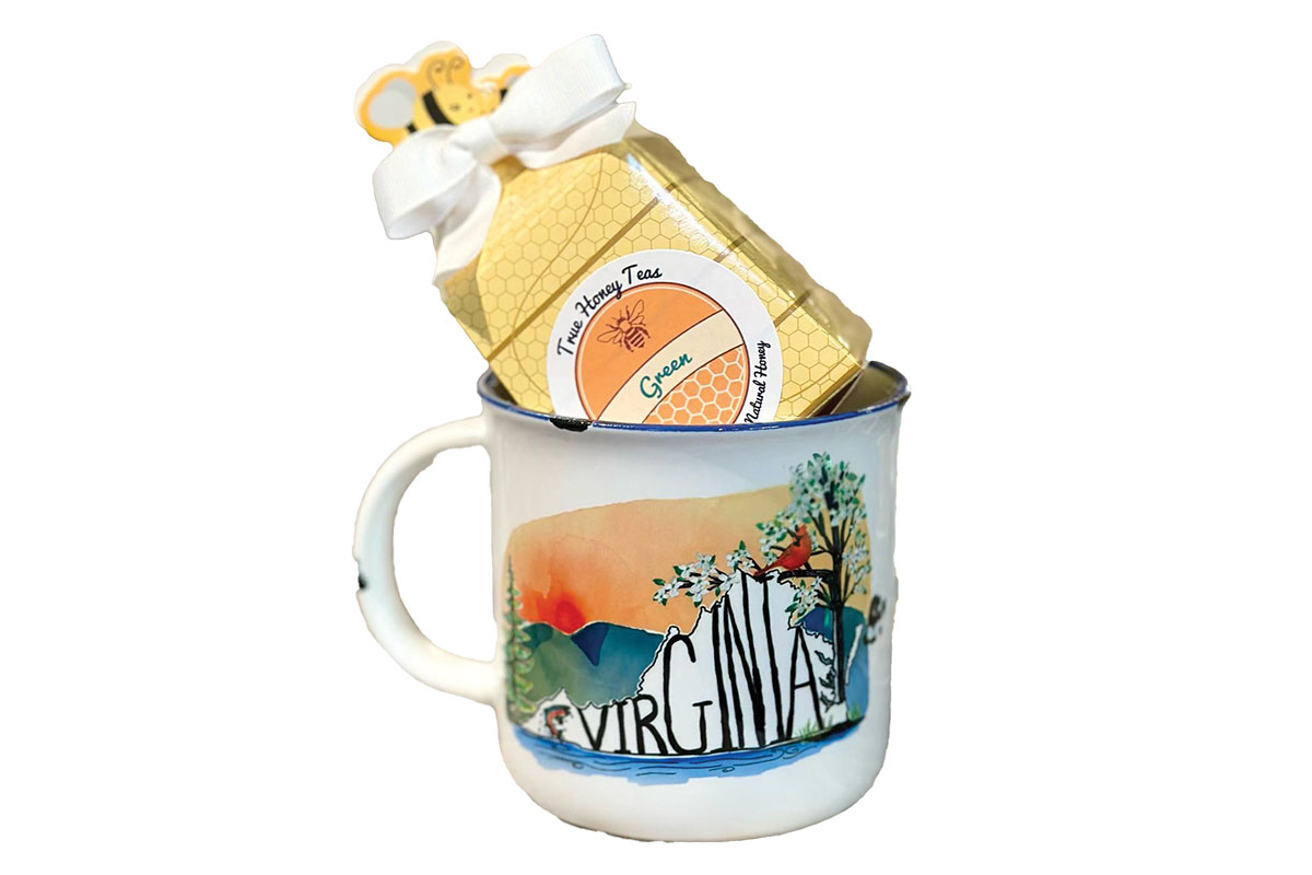 Virginia-themed mug with honey tea