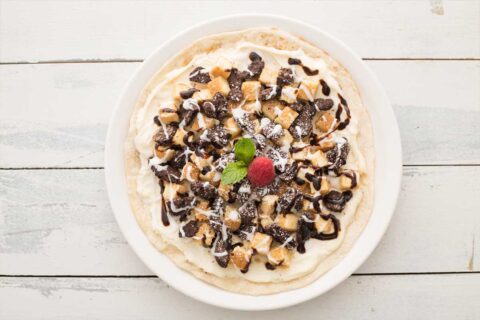 raspberry white chocolate pizza