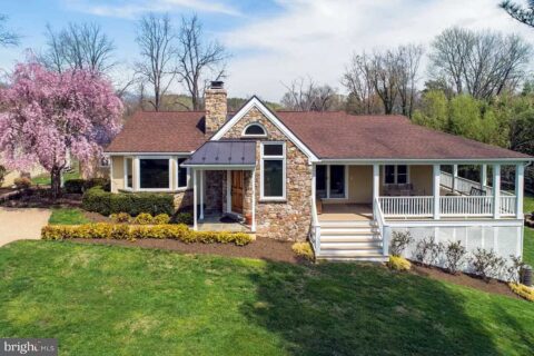 1177 parker st., upperville exterior