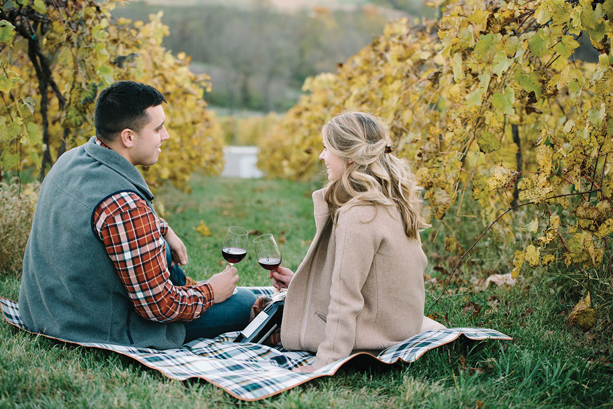 Couple sitting at Bluemont Vineyards