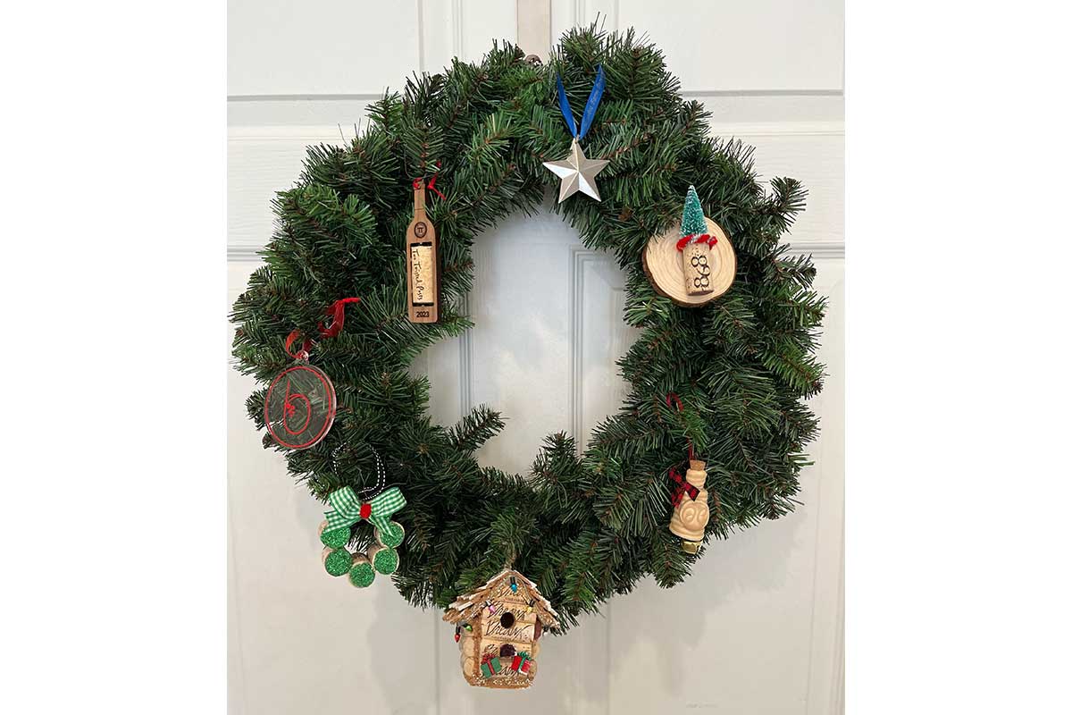 wreath with wine trail holiday ornaments