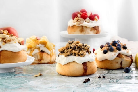 Cinnaholic Cinnamon Rolls