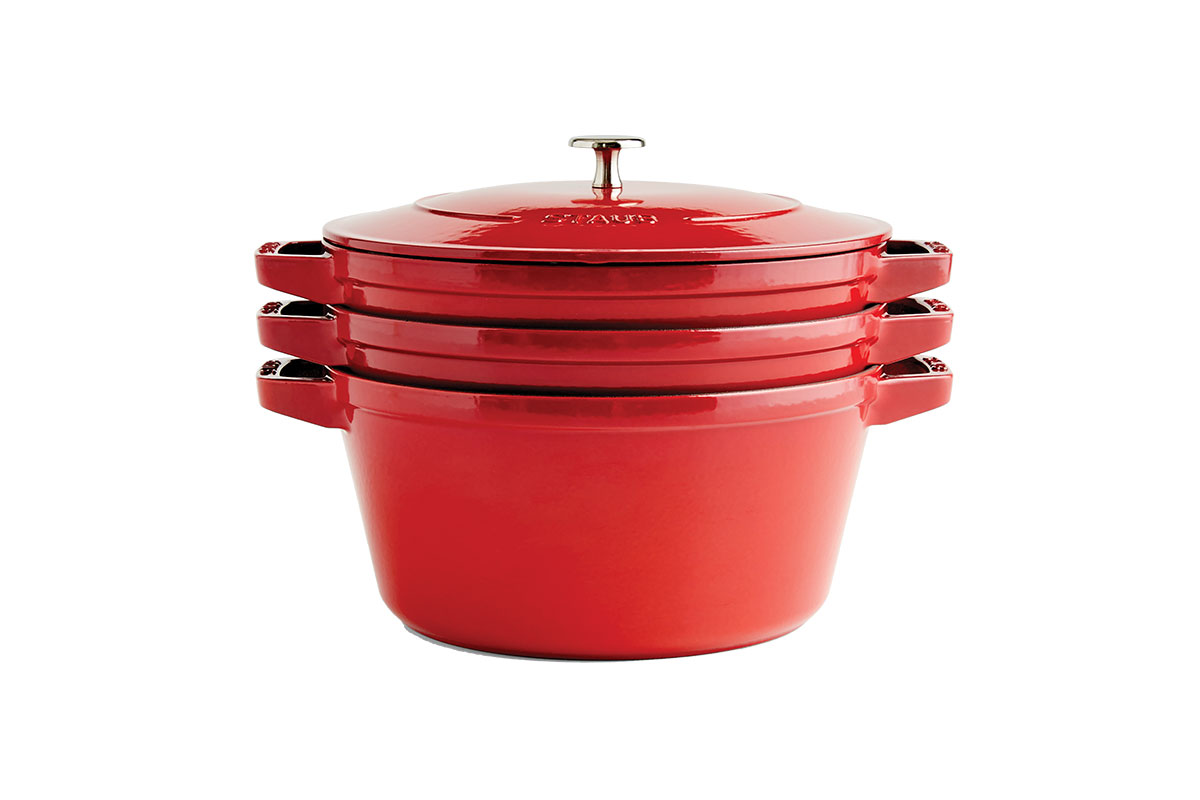 Stackable red cookware