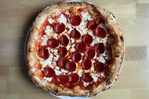 pepperoni pizza pupatella