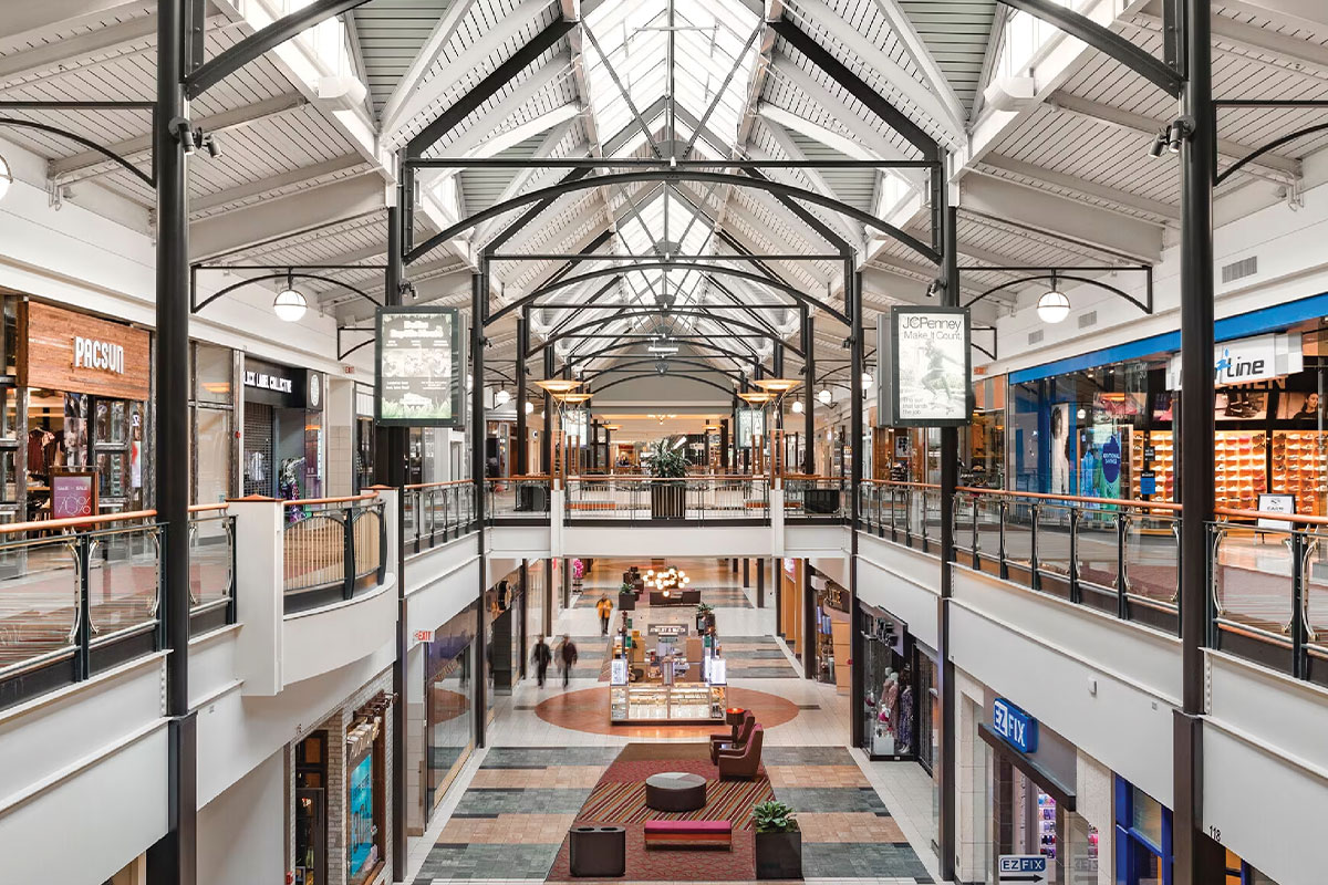 Interior of Dulles Town Center