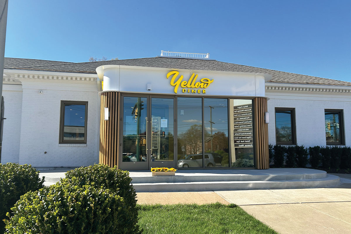 Yellow Diner exterior