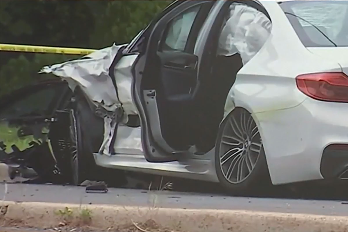BMW after crash that killed Oakton students