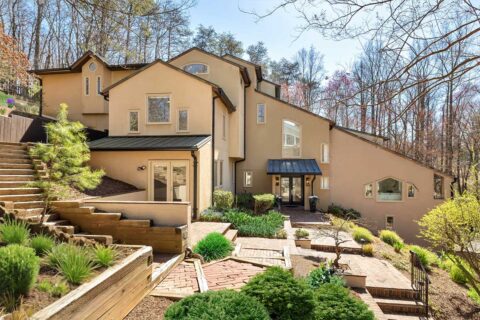 839 Towlston Rd., McLean exterior