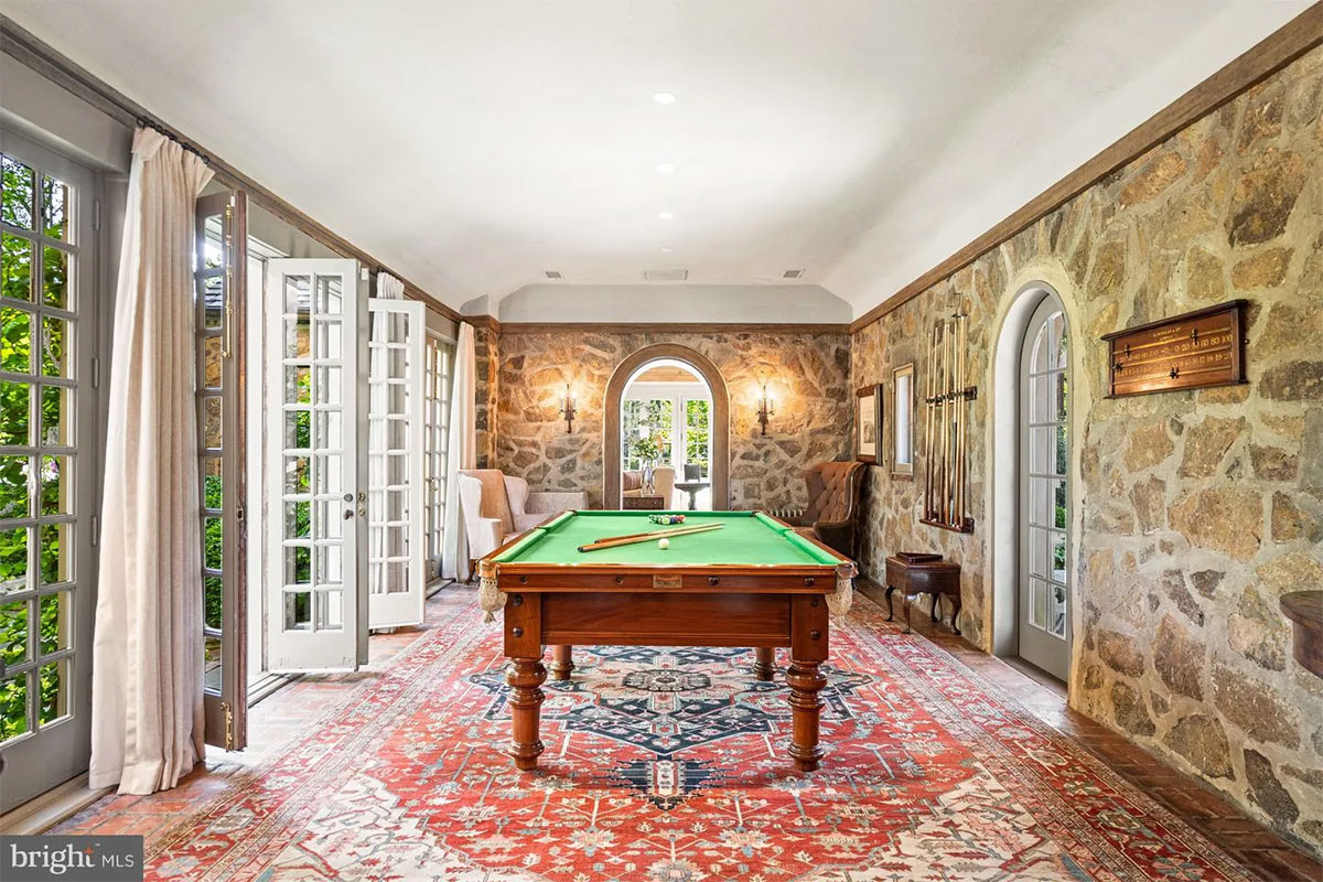 Ballantrae Farm Estate in McLean on the Market for 40M
