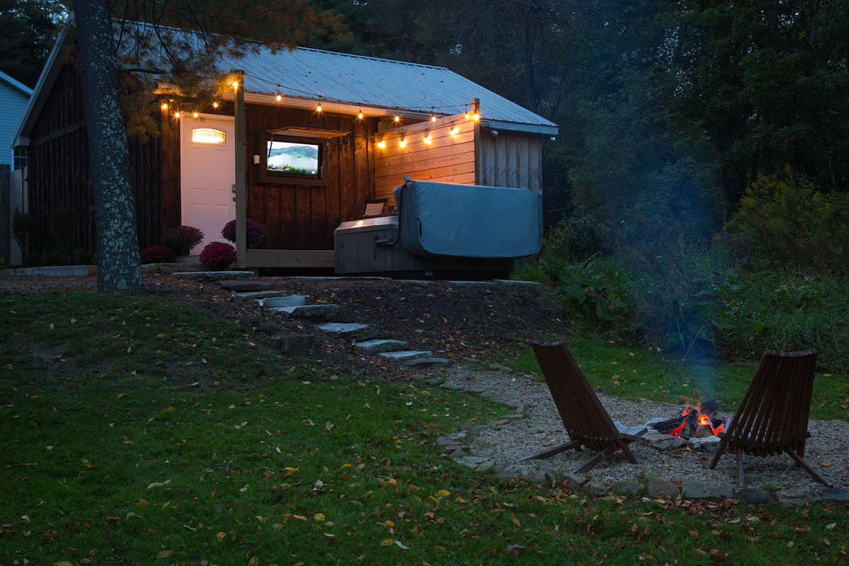 Tiny house with fire place