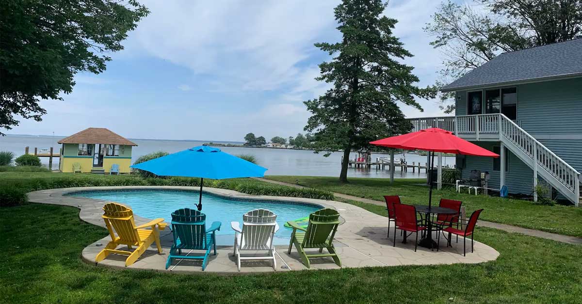 Airbnbs with Pools May Make Vacations More Enjoyable