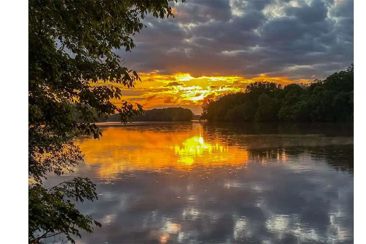 What could be more picture-perfect than watching the sun at Algonkian Regional Park.